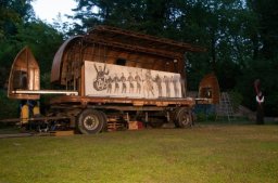 22. 7. 2012 "DIVADELNÍ DEN" Úklid zámeckého parku