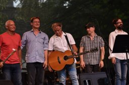 30. 7. 2018 "PAMĚŤ PÍSNIČKÁŘŮ - KŘEHKÉ PÍSNĚ"