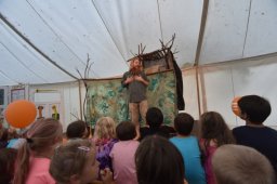 30. 7. 2018 "PAMĚŤ PÍSNIČKÁŘŮ - KŘEHKÉ PÍSNĚ"