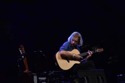 30. 7. 2018 "PAMĚŤ PÍSNIČKÁŘŮ - KŘEHKÉ PÍSNĚ"