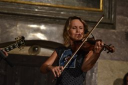 30. 7. 2018 "PAMĚŤ PÍSNIČKÁŘŮ - KŘEHKÉ PÍSNĚ"